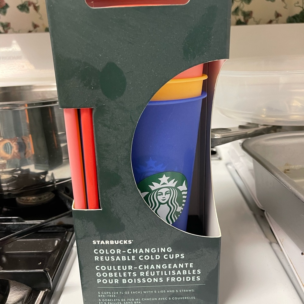 Starbucks cups lids n straws